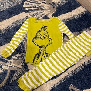 Grinch Pajamas size 4t